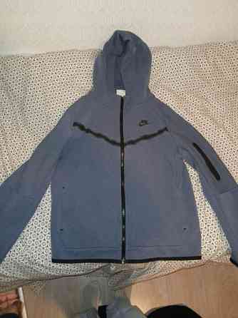 Nike-tech fleece Rusko