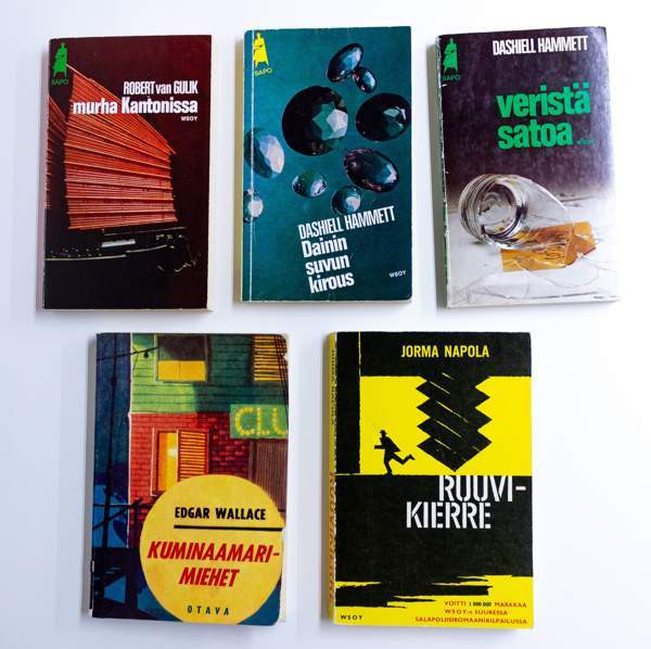 Vanhoja pokkareita 50-80 -luvuilta. 32 kpl Oulu - valokuva 4