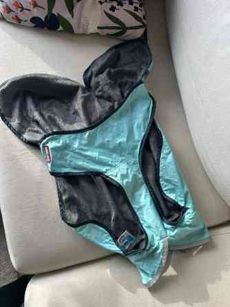 Koiran Pomppa-takki Helsinki