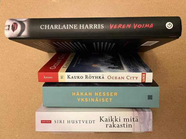 Kirjapaketti Siri Hustveld, Håkan Nesser, Kauko Röyhkä, Charlaine Harris Helsinki – foto 2