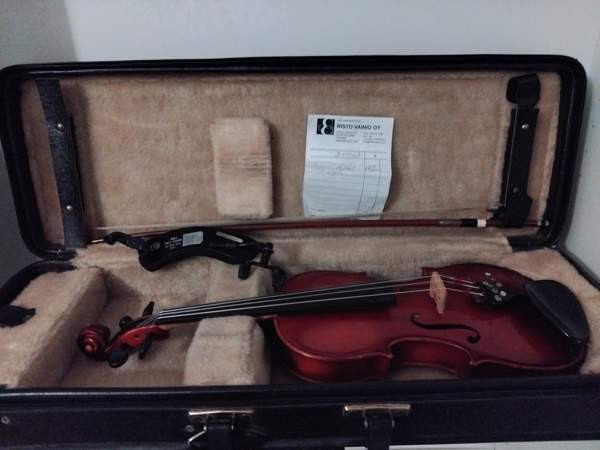 1/2 viulu koteloineen Ярвенпяя - изображение 1