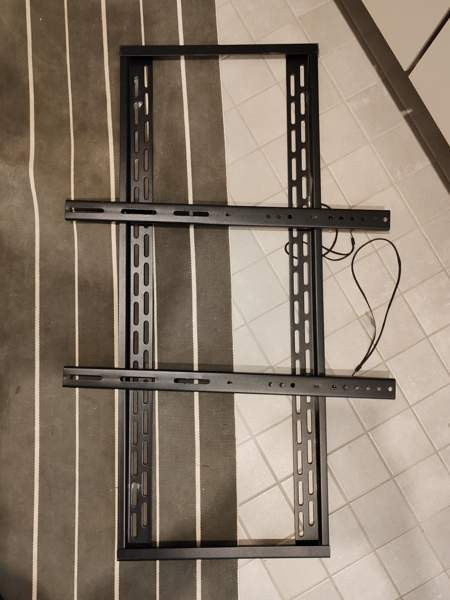 Television seinäteline Espoo - valokuva 1