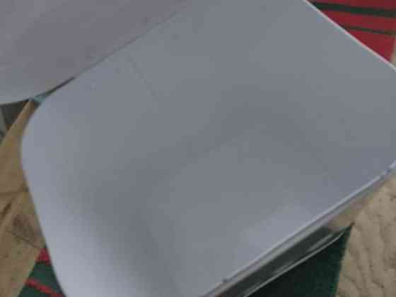 Peltinen säilytysastia Helsinki