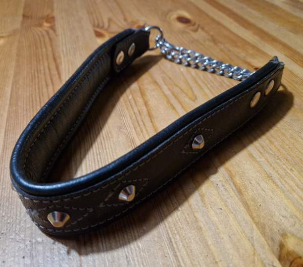 Puolikuristava nahkapanta niiteillä n.50-52cm kaulaan Isojoki - изображение 3