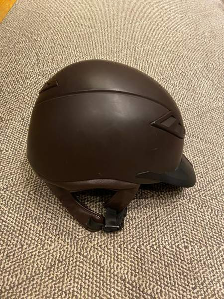 Back on track EQ3 Mips ratsastuskypärä Тампере - изображение 1