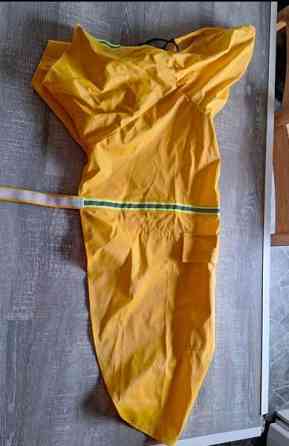 Isolle koiralle sadetakki, uusi Lieto