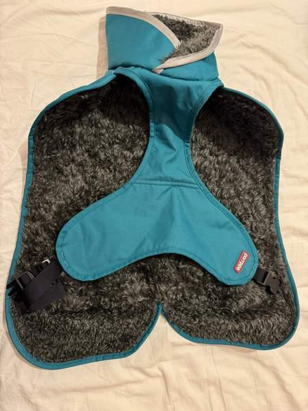 Peruspomppa koiran toppatakki koko 44 Espoo - valokuva 3