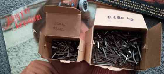 Hevonen Kengitys naula paketit J6=0.6kg ja A4 =0.2kg/72 kpl Helsinki