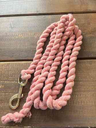 Vaaleanpunainen riimunnaru Lahti