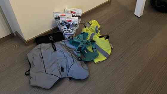 Koiran ulkoilutarvikkeita (pentu tai pieni koira) Oulu