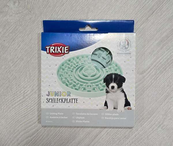 Läjä koirantarvikeita, leluja, ja kuppeja. Kangasala - valokuva 3