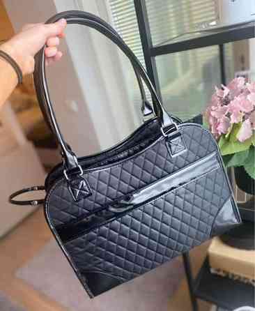 Uusi musta pieneläimen kantlaukku, kaneille, kissoille, pienille koirille Vantaa