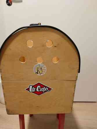 Pieneläimen kantokoppa. Kovaa tekoa. Эспоо