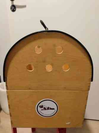 Pieneläimen kantokoppa. Kovaa tekoa. Эспоо