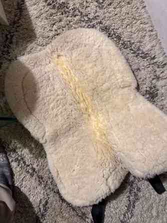 Engel naturfelle lampaankarvaromaani M Kotka