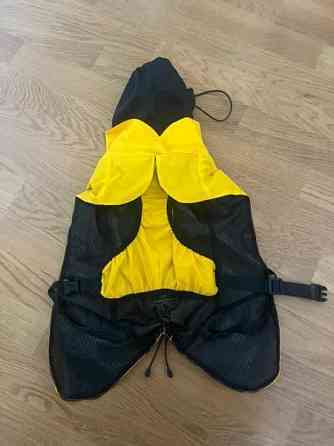 PAIKKA - koiran keltainen heijastava sadetakki koko 30 Helsinki