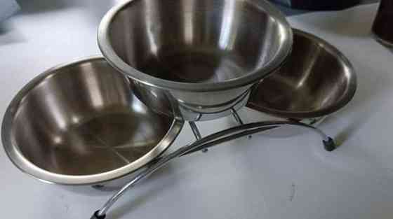 Ruokakupeille teline ja kupit Lahti