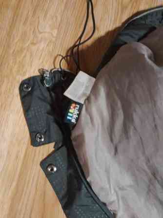 Koiran Rukka merkkinen talvitakki. Helsinki