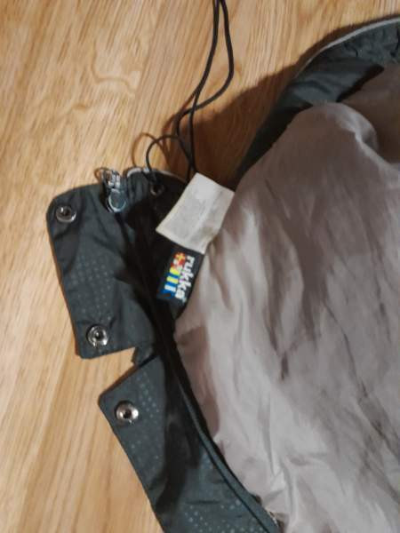 Koiran Rukka merkkinen talvitakki. Helsinki – foto 2