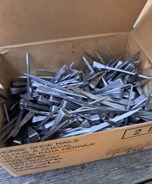 Mustadfors J7 kengitysnaulat 1 kg Raasepori – foto 1