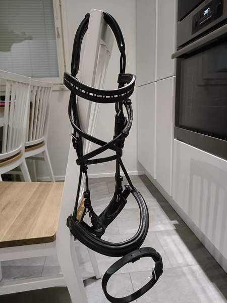 Suitset,martingaali ja ohjat Espoo - valokuva 1