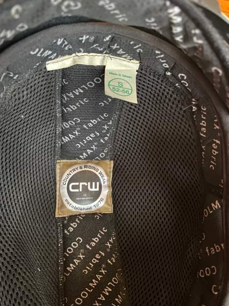 CRW ratsastuskypärä Kuopio - valokuva 5