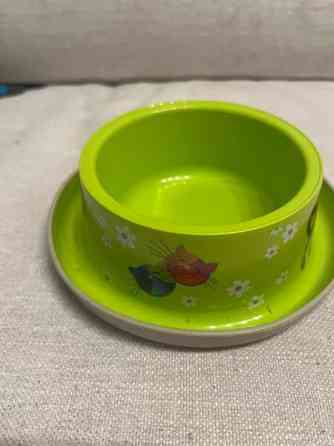 Kissan ruoka/vesikuppi Tampere