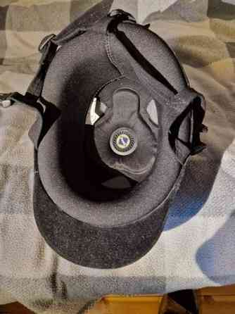 Ratsastuskypärä, koko 55 Helsinki