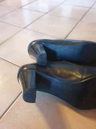 Via Uno mustat avokkaat Imatra