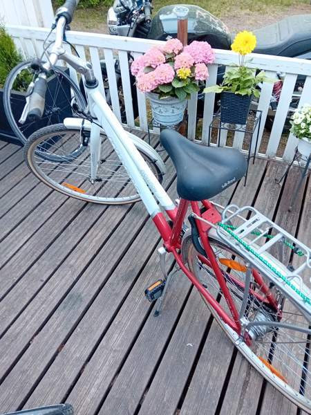 Naisten polkupyörä Espoo - valokuva 1