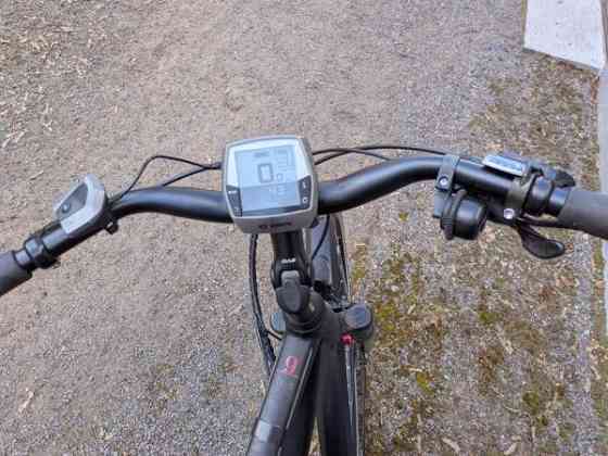 Sähköpyörä Sinus Tria 9, 28", 2 akkua, 2 laturia, 2x renkaat ym. Janakkala