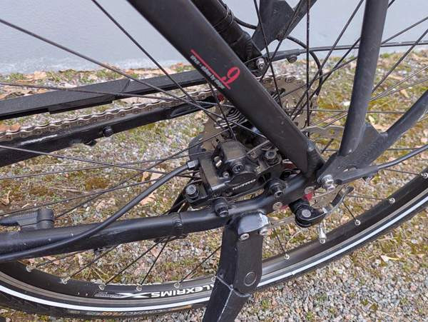 Sähköpyörä Sinus Tria 9, 28", 2 akkua, 2 laturia, 2x renkaat ym. Janakkala – foto 5