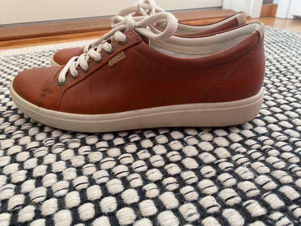 Varattu Ecco nahkakengät kokoa 40 Nokia - photo 2