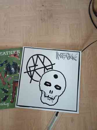 Vinyylejä läjä. Lisätiedot kysymällä. Punkkia lähinnä Laitila