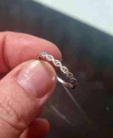 Valkokultainen timanttisormus koko 17.5 Kouvola