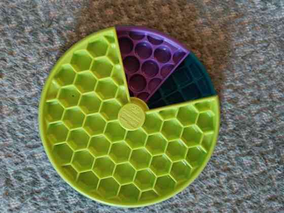 Lickn' layers food puzzle Iisalmi