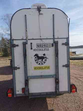 Hevostraileri Roadpower Vehmaa