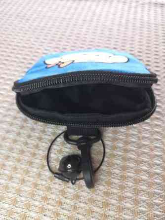 Koiranulkoilutukseen tarkoitettu pieni laukku Форсса