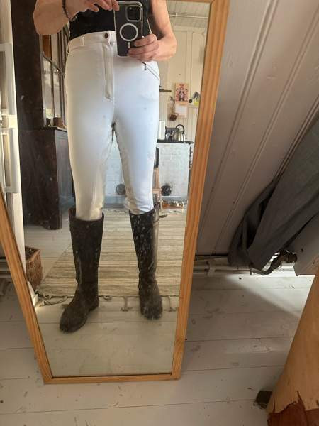 Ratsastushousut kisa Hämeenlinna - valokuva 3