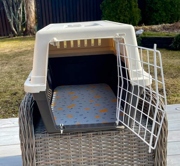 Pienen koiran tai kissan kuljetuskori Kotka - valokuva 2