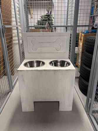 Koiran korotettu ruokakuppi Tampere