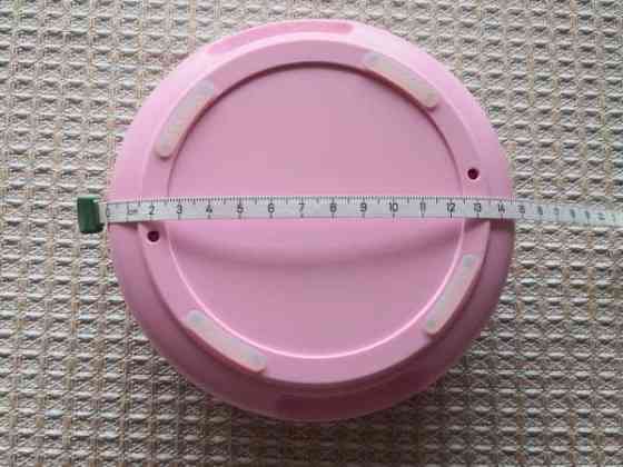 Ruostumattomasta teräksestä valmistettu ruokakuppi Форсса