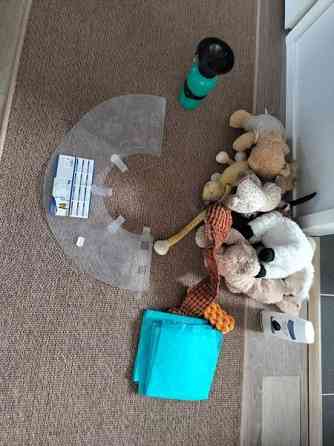 Koiran hoitotarvikkeita, leluja, hihnoja jne Kerava