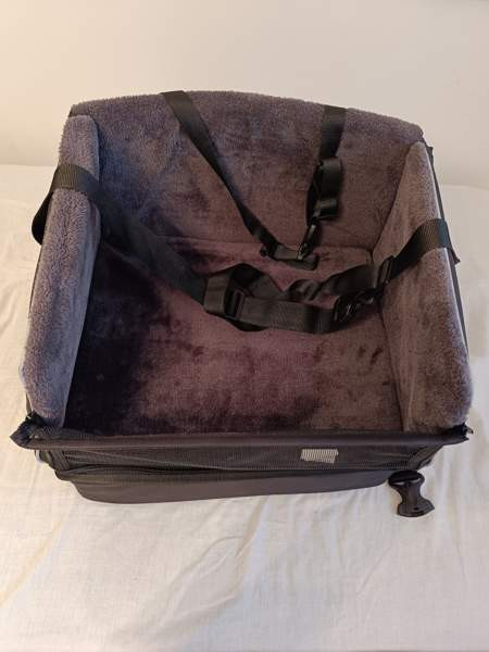 Trixie autoistuin / turvaistuin koiralle Vantaa - valokuva 2