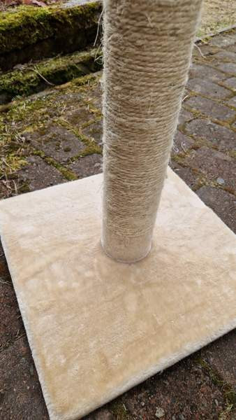 Kissan raapimistolppa Vantaa - valokuva 3