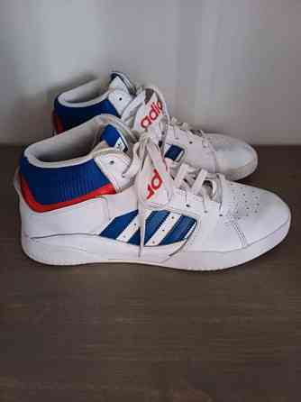 Adidas tennarit 42 2/3 Kokkola