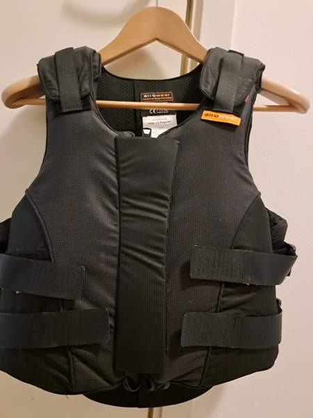 Ratsastajan turvaliivi Helsinki - valokuva 1