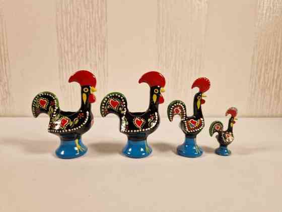 Vintage käsinmaalattu "Good Luck Rooster" koristekukko 4 kpl, metallia Lahti