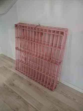 Vaaleanpunainen pentuaitaus Turku