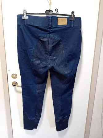 Kahdet isot r.housut 52 ja 54 Alavus